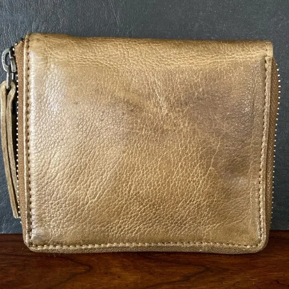 NWT Free People Latico 3108 Kent Leather Wallet in Olive